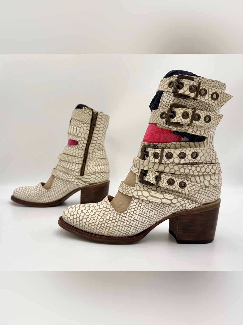 FREEBIRD By Steven CLOVER | Rare OG White Snake Maryjane Heeled Booties - Sz 8 - Picture 2 of 11